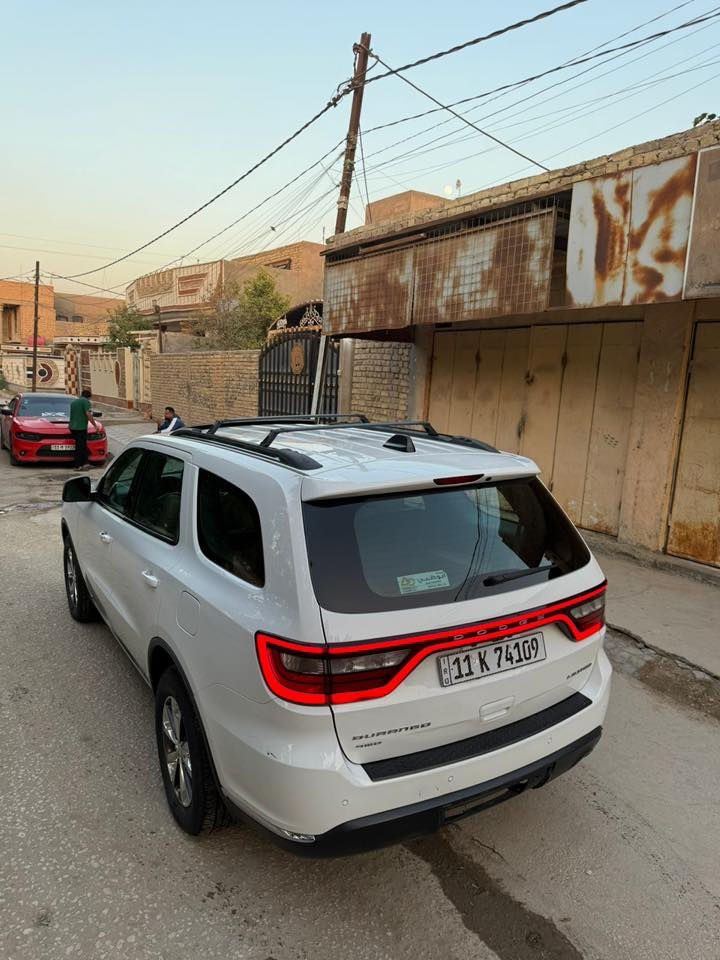 السلام عليكم 
دوج دورنكو موديل ١٦ فول الفول  وكاله شركة هارلم سياره خليجي ماشي فقط 143الف كيلو  سياره مكفوله من كل النواحي  
هزه جديده للسياره 
رقم انكليزي بغداد  
مكان تواجد السياره الحله الهاشميه سعر 253 وبيه مجال  
للاستفسار على الرقم 
***********
