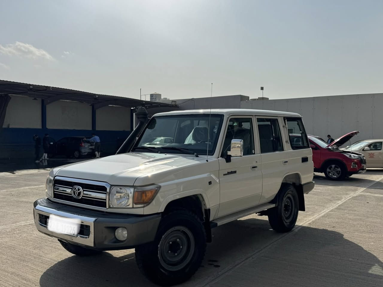 بۆفرۆشتن. ⚜️⚪️للبیع
میکزەمین. LX مۆدیل 2017 گاز  V6

ماشي 140 الف حقيقي  

گێر عادی 

بی بۆیاخە. سەیارەکە زۆر تازەیە 

نمونە لە جوانی. 

گیرو مەکینە بەشەرت نە کراوەتەوە 

رەقەم. و سەنەوی تق ٢٠٢٧ تازەیە 

هەموو گیانی بەشەرت 

عنوان اربيل 

***********

سعر 265
