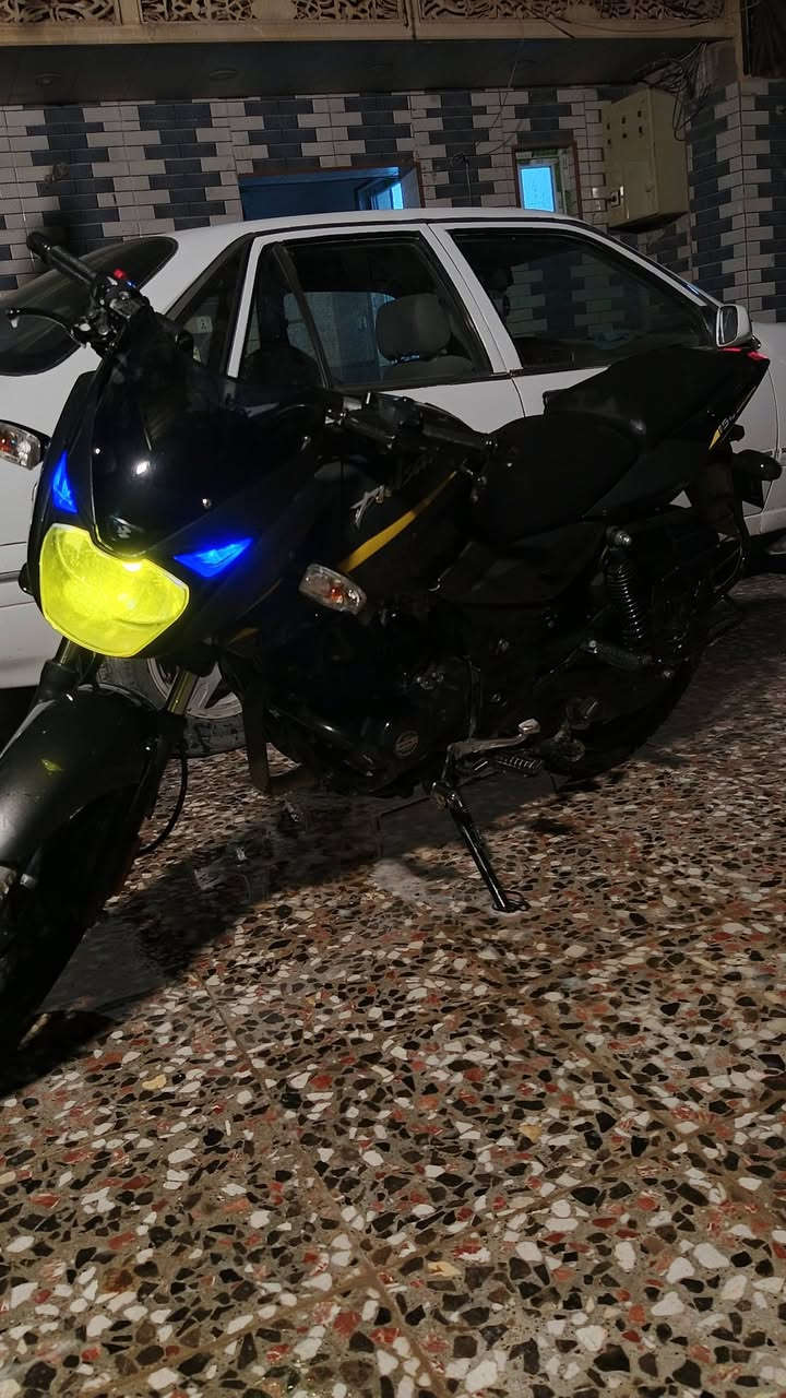 سلام عليكم دراجه بلوسر محرك 150 موديل 21 دراجه فول وخير من الله السعر 950وبيه مجال حك جيه مكاني بغداد مدينت الصدر الرقم ***********
