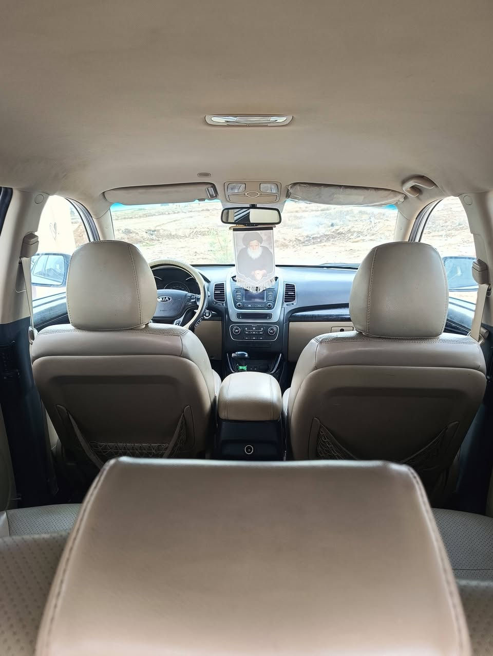 سياره سورنتو لبيع موديل 2015 محرك 6 سلندر مكفوله عده شويه بارد رقم بغداد 
‏‪0783 150 6755‬‏ مكان ميسان
