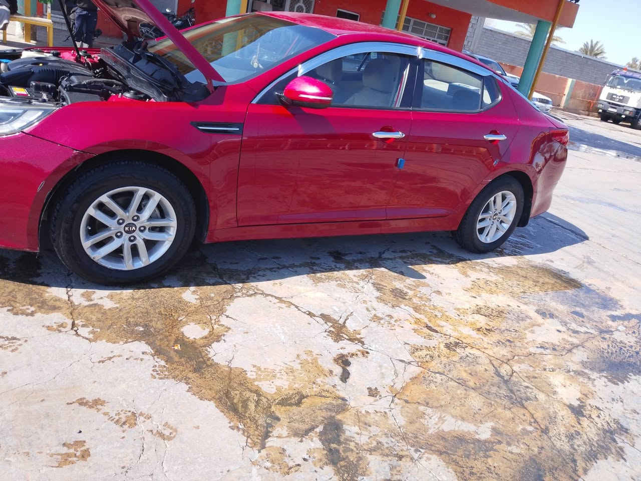 صلاح الدين قضاء بلد
كيا اوبتمه موديل2016 ما مصبوغه بيها طخه باب الخلفي موضحه بل صوره سياره حلوه وكاعده مكينه دوش سعر 140وبيها مجال استفسار ***********
