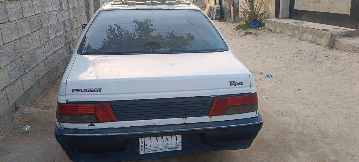 سياره بيجو نظيفه مكينه جديده 2009 سياره مداور ما عليها غرامه السعر 16 ورقه سياره مناسبه بيع مستعجل *********** مكان السياره بالنجف
