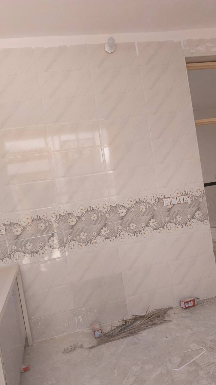 سلام عليكم عمل سيراميك بورسلين ارضي جداري ترميم واجهات ترميم بيوت هذه رقمي 
***********اسيا 
***********اثير
