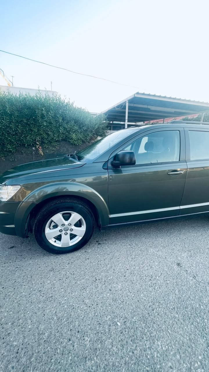 سلام عليكم دوج جورني موديل 16 اربعه سلندر ثلاث قطع تبريد سبعه راكب لون مميز زيتوني كير محرك بشرط صدر امامي خلفي جديد رقم وسنويه جديد للـ 2029 طخم تاير اخو الجديد رقم سليمانيه تحويل مباشر هزه باقي عليه كم شهر يله تخلص لايت زينون ضرره فقط بونيد بدون دواخل اير باك سستم كله بلادي مكاني كركوك مكلف بالنشر مااجاوب ع الفيس اتصل وتدلل ***********
السعر 132$
