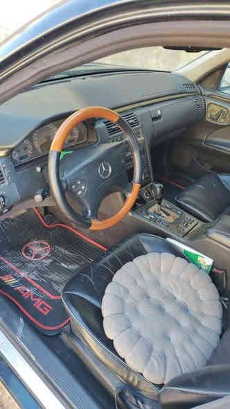 السلام عليكم مارسيدس ام عيون موديل 2001 E320السياره افنكار وارد ياباني فوول مواصفات 
***********
السعر 130$ وبيه مجال
