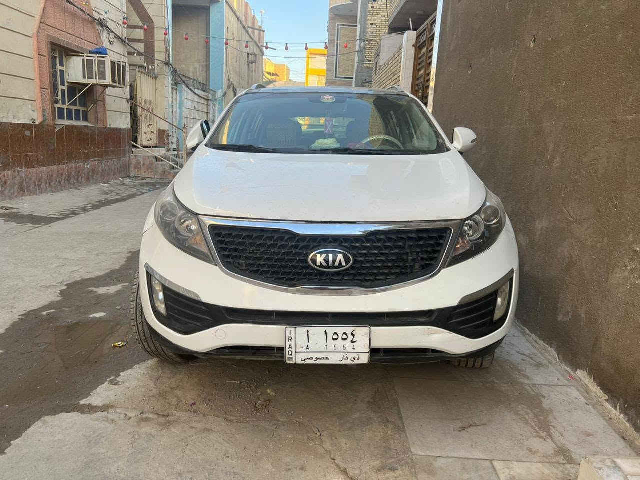 السلام عليكم
كيا سبورتج ٢٠١١ خليجي  فول مواصفات عدا البصمه بنوراما فتحه حساس كامره اشاير بالمري تحكم ستيرن تخم تاير محرم دوش وباقي المواصفات معروفه فقط بارد باب السائق وكارت صبغ قرب لايت اليمين سونار موجود رقم ذي قار بأسمي تحويل مباشر عنوان ذي قار / مركز  للاتصال بالرقم ***********
