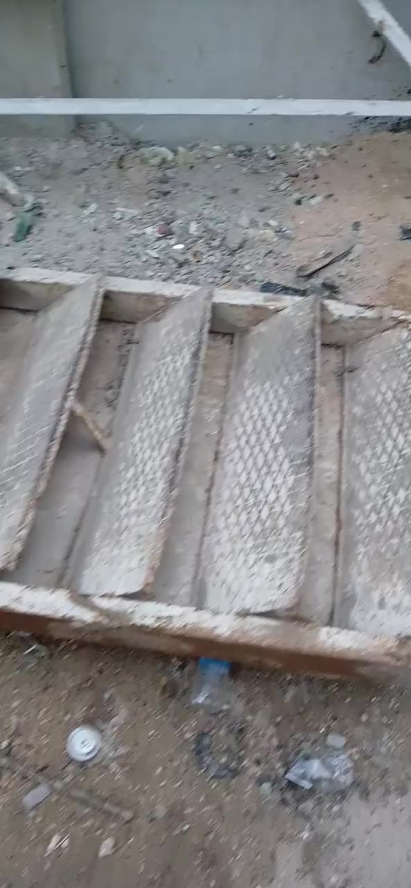 السلام عليكم عندي درج حديد للبيع العنوان الخطيب الزراعي شارع خوله
***********
