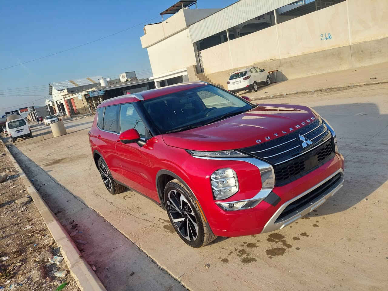 ئاوتلاندەر مودێل 2023 SEL بۆ فرۆشتن ،
تەنها قەپاغ سندوق سوبغە بێ داخلی بەشەرت ،
5 کامیرە ،کوشن خەزن ، کوشن پێش وپاش هیتەرە ،
گێچ ئەلکترۆنیە فول فولە تەنها سلایت ودەبڵ ئەکسل نیە ،
رەقەم کاتیە 2 مانگی لەگەلە ، نرخ :- 188 $ و مەجالەکی کێم ، 
 ،شوێن بەردەرەش ، پیشانگای جیهان ،، *********** ،، واتساب،
