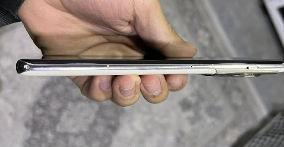 OnePlus 11 5G.  

Ram 16+16 

rom  512 GB

Gpu  . snapdragon 8 gen 2 

battery 5000 

charge. 100w
 
بەس کەڤەر و  شاحینەی لەگەڵە بۆ پۆبجی ١٢٠ فریم. کەمەک وردە شوختی هەیە لە ئیتاڕی . تەبحی تیک تۆکی هەیە بەحاڵ ئەی بینی كويسينجاك, أربيل


**إذا كنت صاحب هذا الإعلان وتريد حذفه لأي سبب، رجاءا أرسل رسالة إلى الدعم الفني**