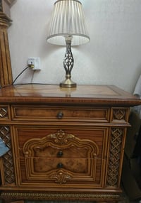 بسيديه • سرير • خشب ثقيل