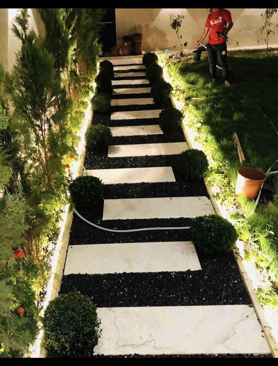 ⬅️ مختصون  في تنسيق الحدائق والديكورات☘️🌲
⬅️ نضيف لمسات إبداعيه لتحصل على حديقه مثاليه

⬅️ أعمال الممرات والاضاءه وشبكات الري
⬅️ تنسيق الحدائق والديكورات والمناظر الطبيعية 
⬅️ تنفيذ الشلالات المائيه بكافة الأشكال 
⬅️ تنفيذ باربكيو الشواء بكافة القياسات 
⬅️ تنفيذ النوافير المائيه  و زرب الشواء 
⬅️ زراعة رولات النجيل الخضراء الطبيعية
⬅️ زراعه و تنسيق جميع الاشجار الزينه
⬅️ قص وتشكيل و معالجة الاشجار المثمرة 
⬅️ انشاء المزارع و استصلاح الأراضي 
⬅️ بناء السلاسل الحجرية وشد الشيك 
⬅️ بناء الشاليهات و البيوت الريفية 
⬅️ حسب المخططات و المواصفات 
⬅️ بناء الأسوار الاستناديه و أعمال البلاط
⬅️ تنفيذ برك السباحة بكافة القياسات
⬅️ تنفيذ ملاعب كرة القدم  
⬅️ زراعة النخيل المثمر  
⬅️ ***********.
