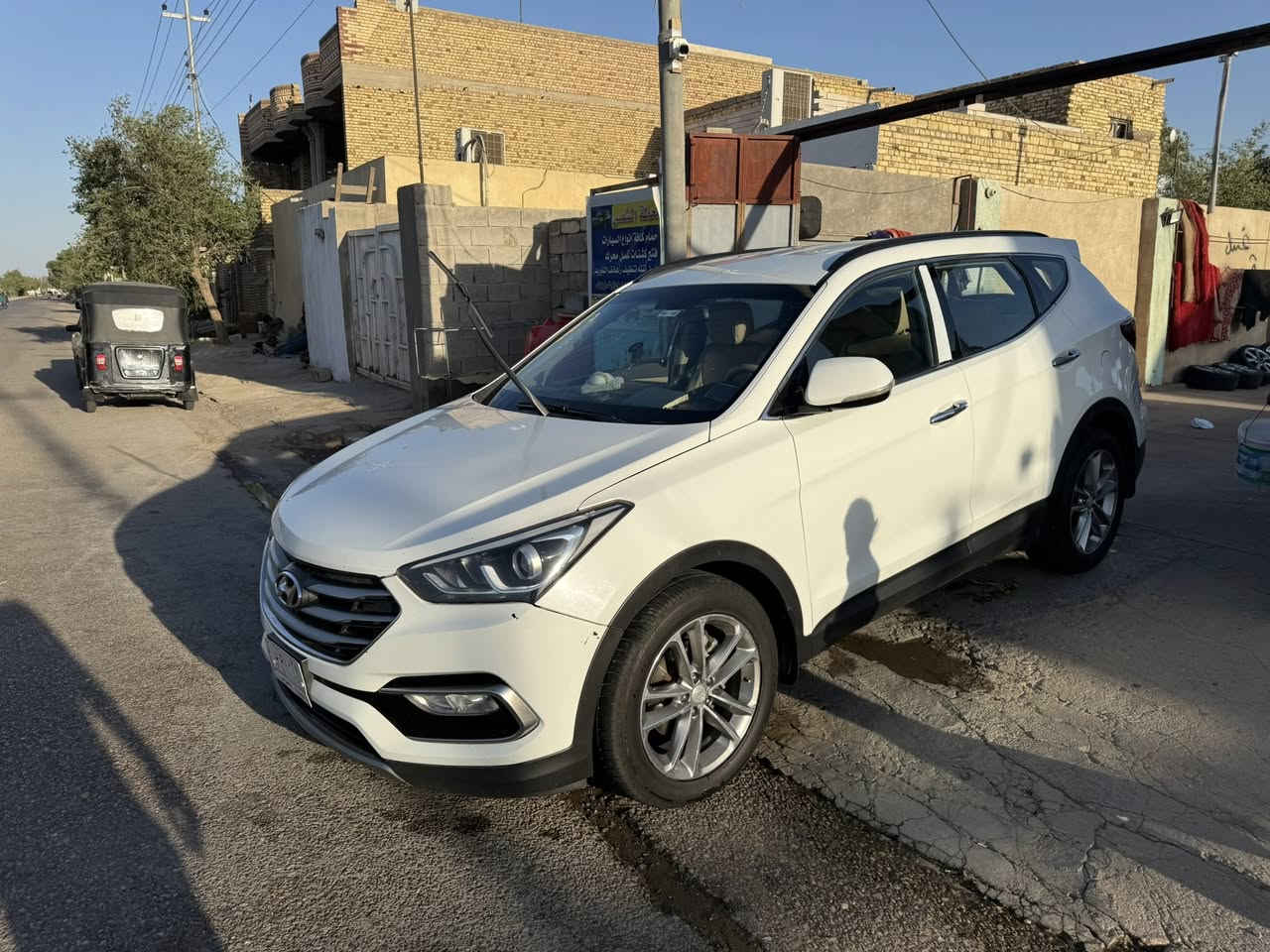 سنتافي  2016 خليجي مكفول رقم ميسان محرك 3.3  و 6 سلندر حساس خلفي  و كامرة و ٣ قطع تبريد ماشية 200 الف. سيارة باسمي اشتريتها زيرو  بسنتها . 
السعر ١٨٠ ورقة
اي استفسار على الخاص


**إذا كنت صاحب هذا الإعلان وتريد حذفه لأي سبب، رجاءا أرسل رسالة إلى الدعم الفني**