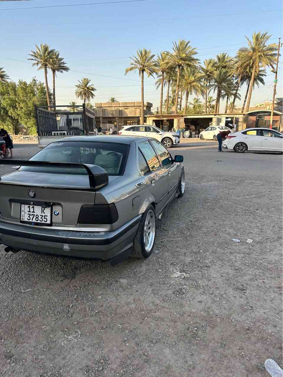 سلام عليكم BMW رقم بغداد بسمي
محرك 4سلندر تبريد شغال للبيع 
مكاني بغداد الدوره ***********
السعر ٢٨ وبيها مجال بغداد, العراق
