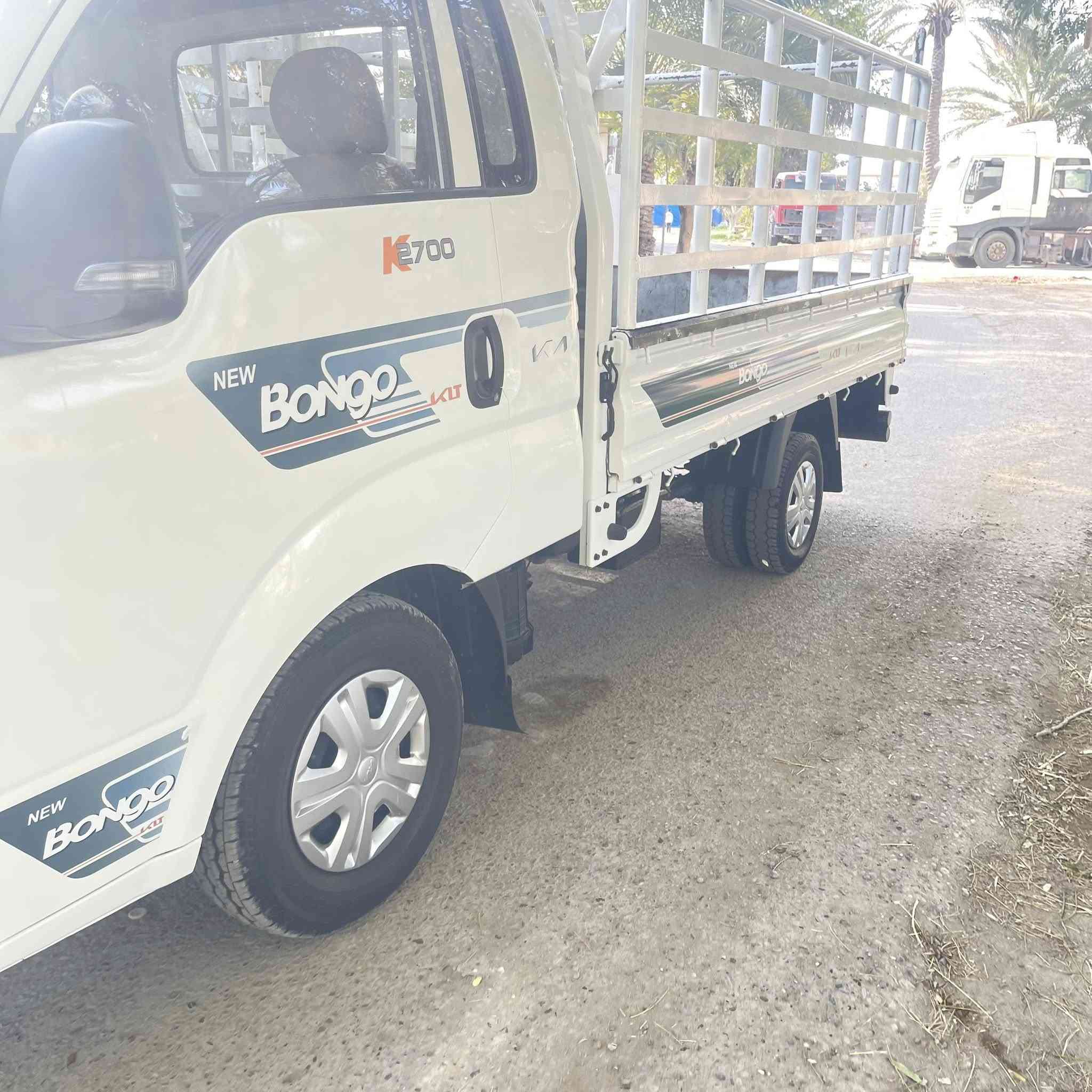 سلام عليكم كيا البيع موديل 22بسمي  كامل ماشيه 73 الف العنوان بغداد سعر148رقم الهاتف ***********
