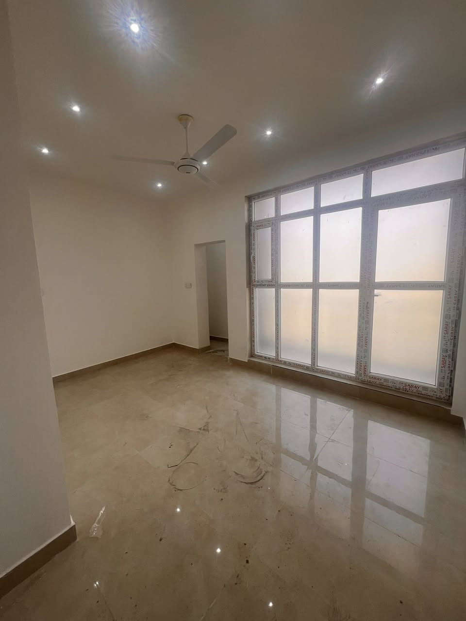 للايجار
مشتمل في ام الخيل 3 بناء حديث  غير مسكون

🌺 طابقين 

الطابق الارضي صالة ومطبخ وصحيات

الطابق الاول غرفة أطفال وغرفة نوم

للاستفسار الاتصال على/ ***********
