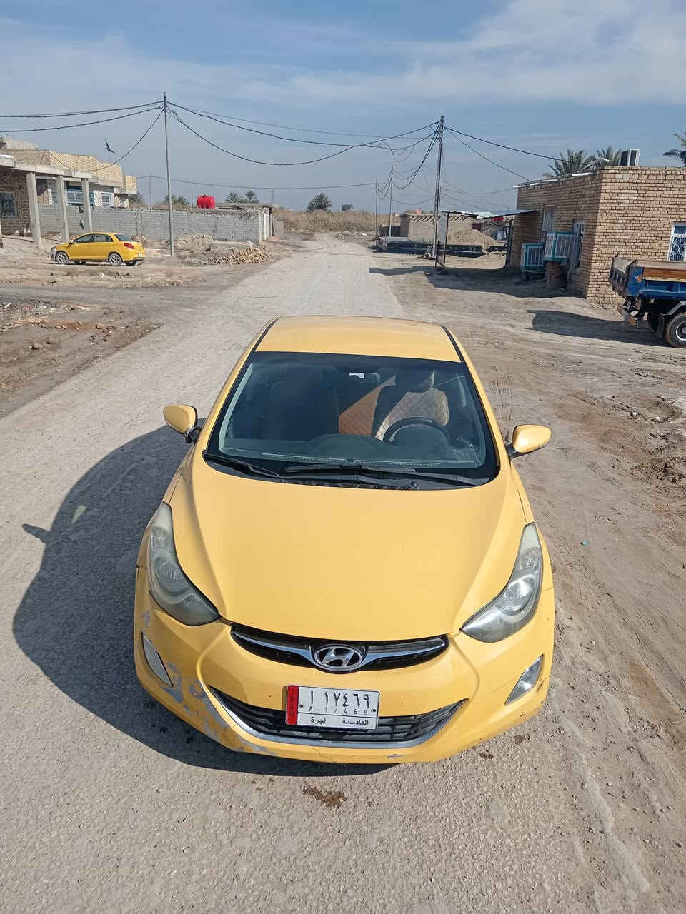 السلام عليكم. النتره هونداي خليجي 2014.بيها جاملغ مبدل عكس سايق مكينه وكير مكفولات حجم المكينه 1600. تخم تاير. حداديه ٪75. كهربائيات كلها شغاله. تبريد شغال. مصفره هيئه وغرامات. سنويه ساقطه 5 سنوات السعر 115 وبيها مجال العنوان الديوانيه قضاء السنيه *********** مداور ثاني يوم
