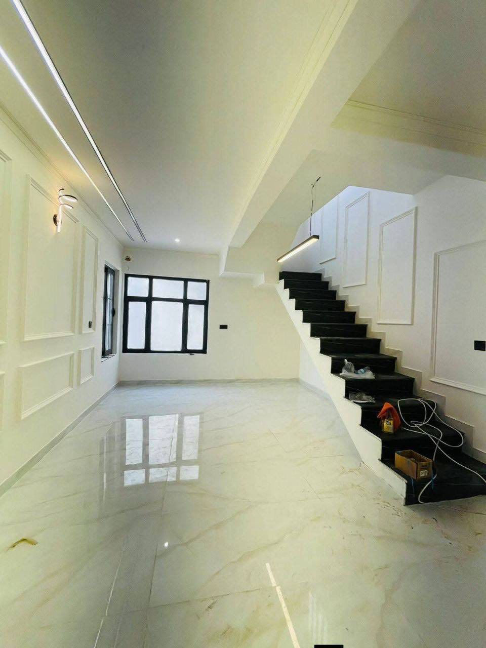 🔸سند طابو يتسجل بإسم اي عراقي
📍أربيل-بيت للبيع مجمع اشتي2  قرب سايدين لاوان
 
➖مساحة 204M 
يتكون⤵️
➖2غرف نوم 
➖استقبال-صاله-مطبخ-مجموعه صحيات-كراج
________________________

***********
***********
**********
في حال لم يتوافق العقار مع رغبتكم او لم يكن بقدر امكانيتكم زوروا موقعنا على تلكرام للتصفح على اكثر عدد من العقارات المتوفرة•https://t.me/mohamedaqarat1
