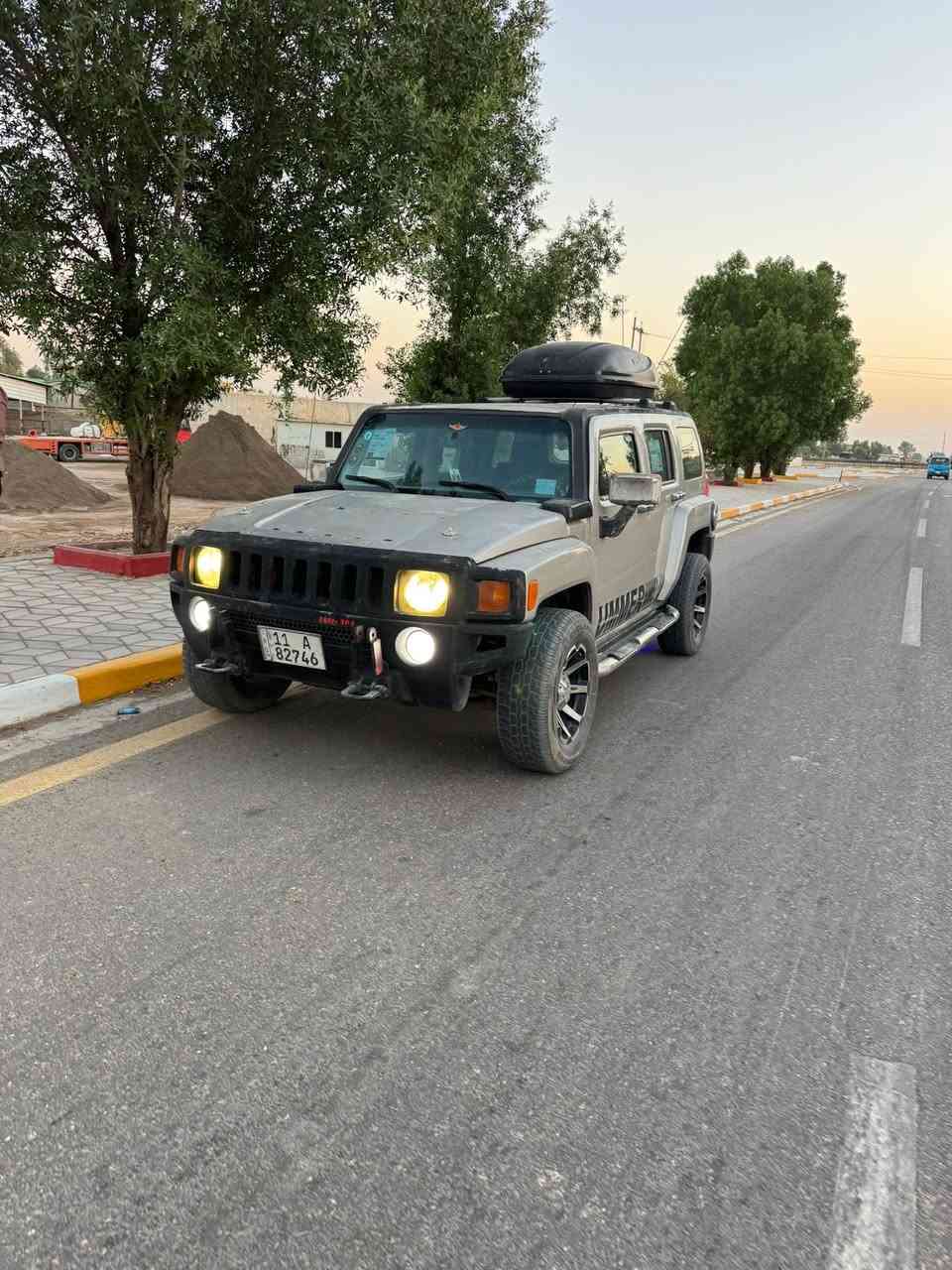 سلام عليكم للبيع همر موديل 20017. H3مكينه كير كفاله صدر جديد تخم تاير سياره جاهزه كلش حلوه رقم بغداد سنويه جديده بسمنه السعر 82وبيها مجال كلش بسيط العنوان ديالئ بلدروز الاستفسار ***********
