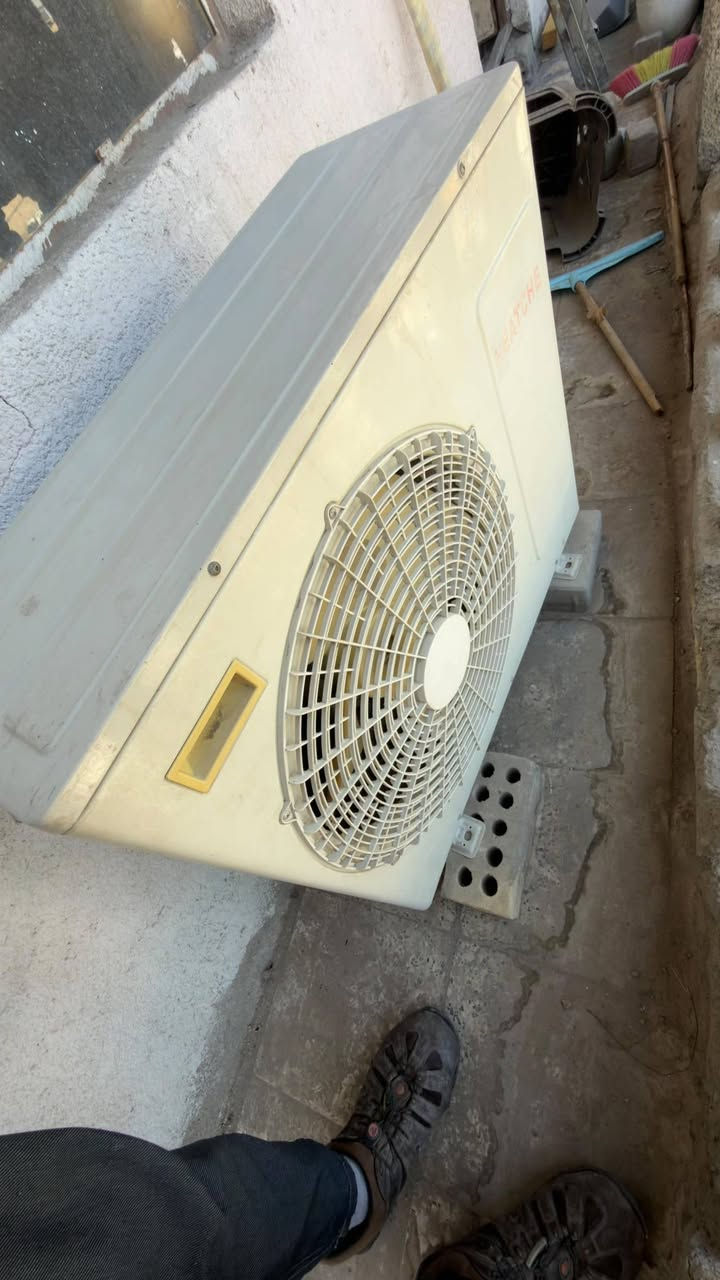 سلام عليكم سبلت طن او نص شغاله كلشي مابي تجي وتشغله وتشوفه مكاني بغداد مدينه الصدر رقم الهاتف *********** السعر ٣٥٠
