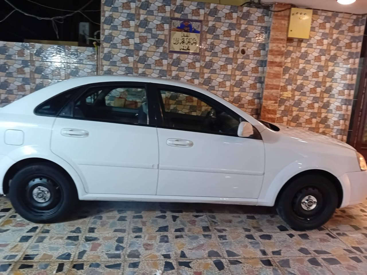 سلام عليكم اوبترا ٢٠١٢ البيع
كير ومكينه نضيفات وتبريد شغال 
صدر شرط كله جديد ويه لمشط 
سياره نضيفه مابيها ضربه 
شاشه تاب 
تايرات الاماميه جدد والخلفية نص عمر 
كهرباياتها كلها شغال وشرط مابيها نقص برغي واحد سياره 
سياره حلوه وجديده على اخر حبايه 
السعر ٨٦وبيها مجال قليل حك الجيه 
المكان واسط /العزيزيه
الاتصال على الرقم ***********
***********
