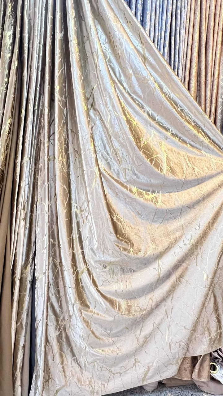 بردات للبيع تصفيت محل يعني بسعر جملتهن للتواصل على الخاص او على الرقم ***********
