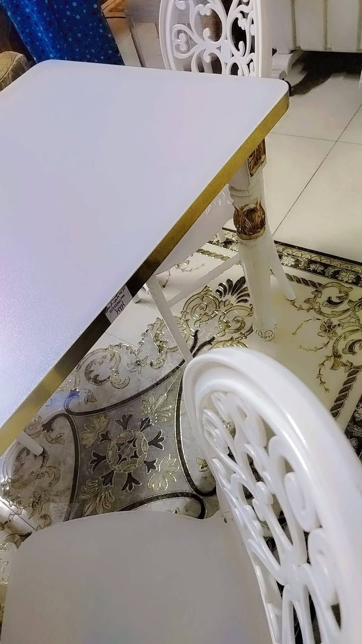 ميز طعام جديد وياه اربع كراسي 140 وبي مجال المكان بغداد حي الجهاد


**إذا كنت صاحب هذا الإعلان وتريد حذفه لأي سبب، رجاءا أرسل رسالة إلى الدعم الفني**