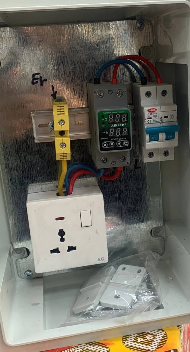 عمل كافه البوردات الجاهز حسب الطلب عمل بورد شحن سياره  BYD
لطلب والاستفسار زيد صلاح الشطي لتأسيس الكهرباء  ***********
***********
