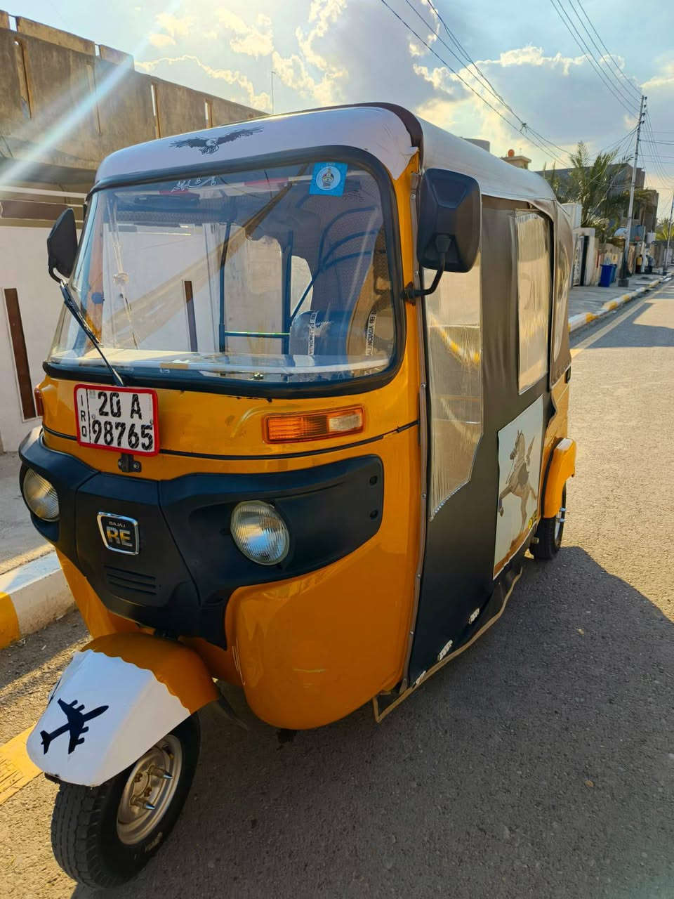 السلام عليكم تكتك 2021 حلوه محرك ما مفتوح لا صبغ لا معجون بسمي تحويل ثاني يوم كهربائيات كلهه شغاله ما بيهه اي نقص ديالى 
السعر 7400وبيهه مجال ***********
