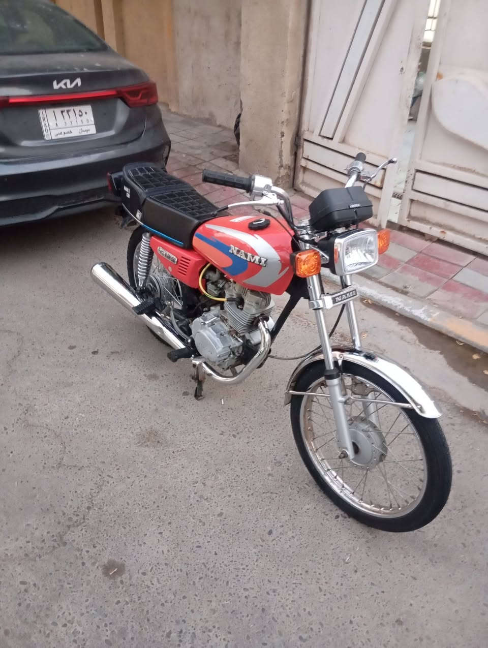 تودراجه للبيع بدون . مكينتها برفاز دراجه تعميرها كل جديد ما صارله هواي ما عده المكينه مفتوحة.وكهربائياتها كلهن شغاله سعرها 500 وبيها مجال الشراي يجي خاص او يتصل *********** مكاني عواشة
