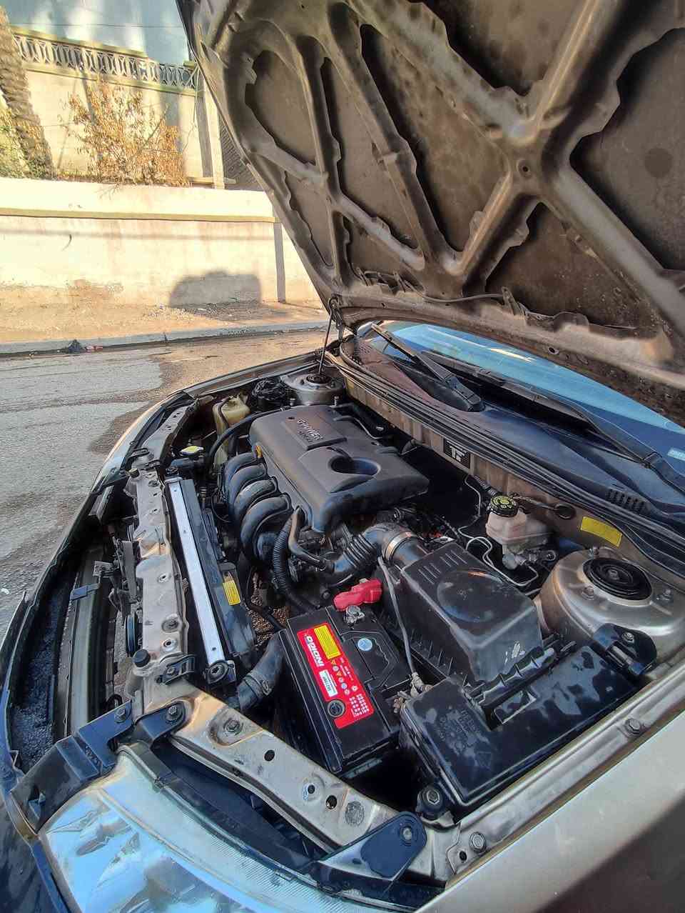 السلام عليكم جيلي امكراند 2013 سياره محرك جديد. سياره بيهه ضربه بل بنيد وبنيد يرادله تعديل. سياره بس هاي الضربه الي بيها وسياره بلاديه ممصبوغه بيهه شوي جراد ويطلع لان الصبغ بلادي تكدر شيل لكلير وترش كلير جديد.دعاميه ماصدات تايرات كله جديد. *********** مكان سياره بغداد الدوره.السعر المطلوب 40.
