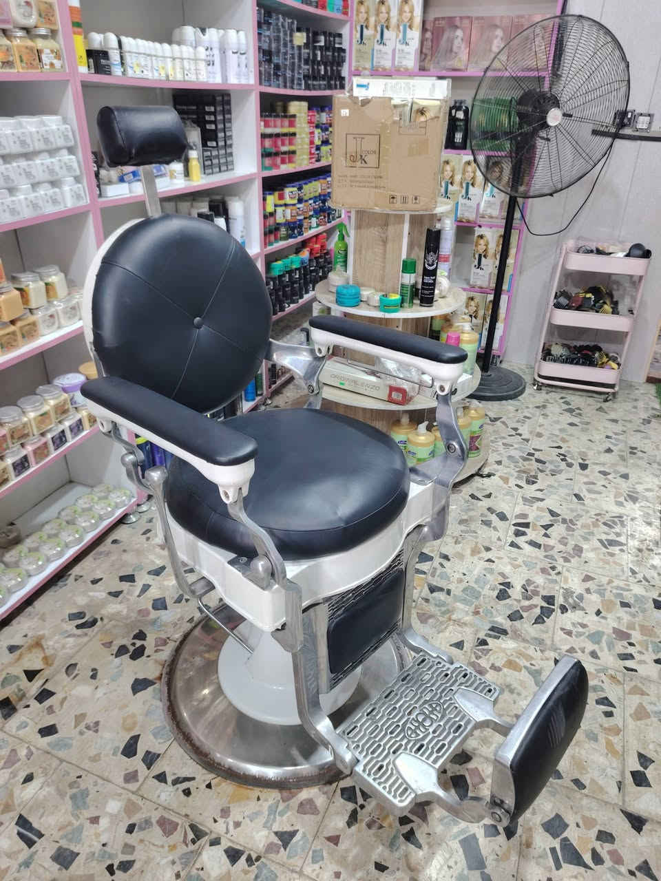 للحجز والاستفسار واتس ***********   كربلاء المقدسة حي العامل شارع المستوصف قرب صيدليه الساقي تواجدنا من 10 صباحا الئ 10 مساء اهلا وسهلا أصدقاء الأعزاء
