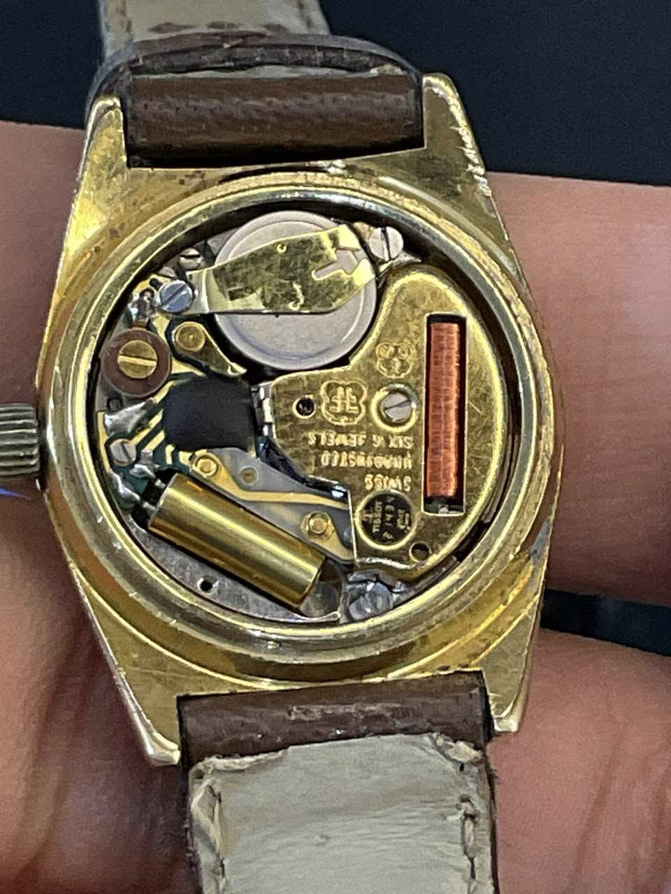 تيسوت نسائي قطر 25 طلاء ذهب 10 مايكرو مختم السعر 75 الف قفل


**إذا كنت صاحب هذا الإعلان وتريد حذفه لأي سبب، رجاءا أرسل رسالة إلى الدعم الفني**