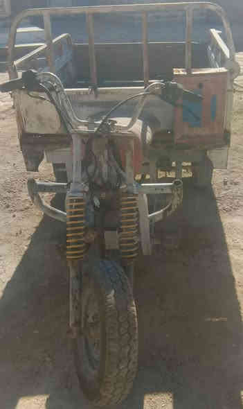 سلام عليكم عندي ستوتة دايون لبيع كلك أوراق ضاعن عندي شعالة شاصي مكفول سعر٤٥٠وبيهة مجال مكاني بابل دبلة الاستفسار على رقم ***********
