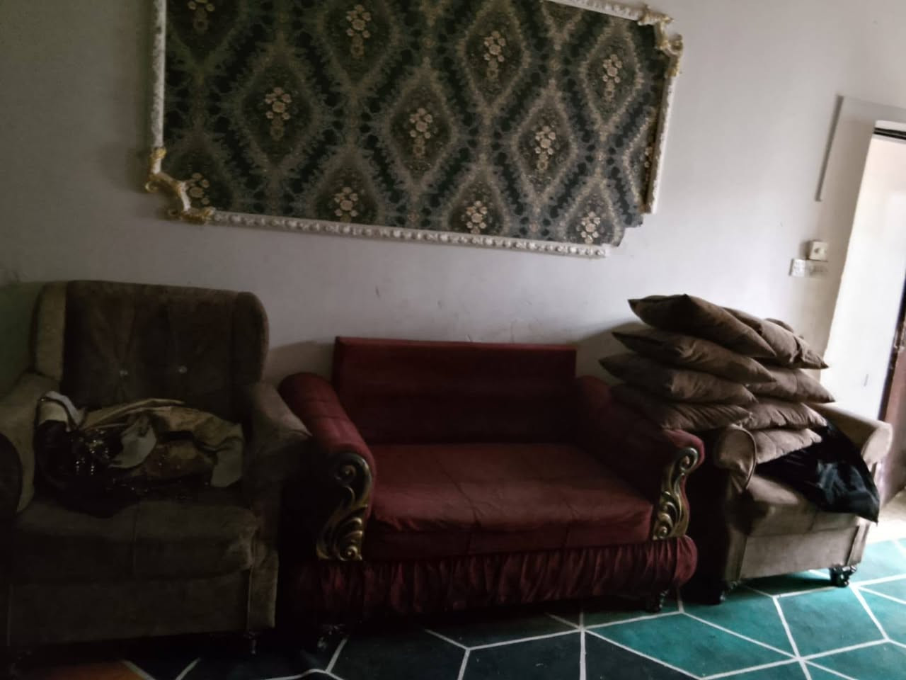 السلام عليكم تخم تزكام سعر 200 وبي مجال 
العنوان شارع الشهداء  للأستفسار 
***********
