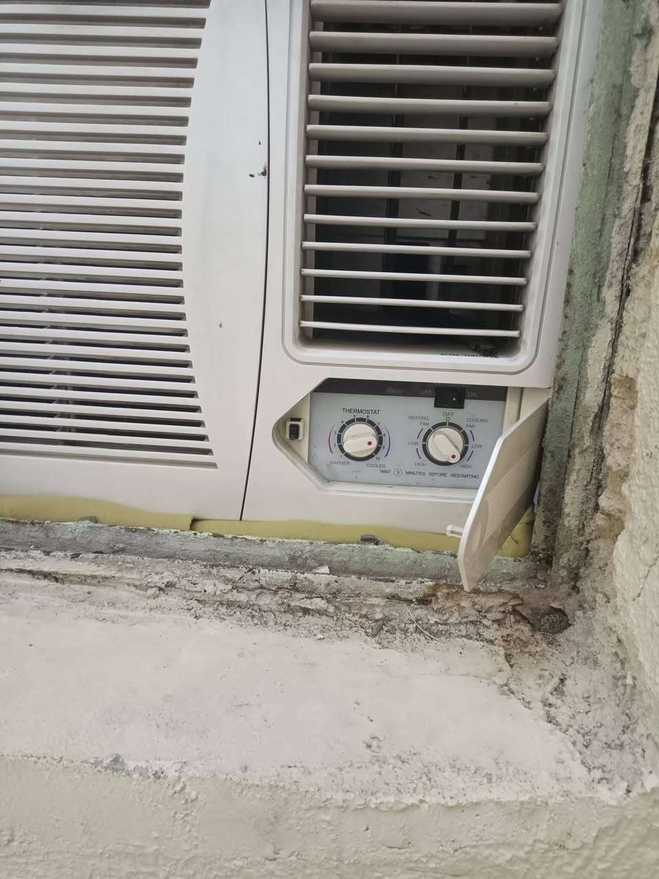 مكيف طنين توسوت تبريد ثلج تأخذ عل الفحص مكاني بغداد مدينة الصدر السعر 250 الف للاستفسار على الرقم ***********
