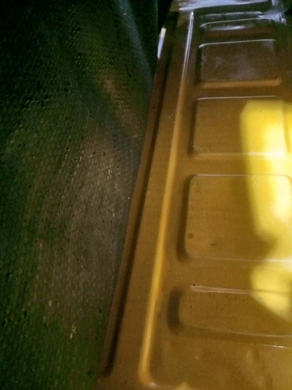 تكتك رقم وسنويه موديل 20 بل سنويه 19 شهر 12كفاله من معجون وصبغ بس دوس معمره فقط محرك  خير من الله مكاني بغداد الغزاليه السعر 6ونص بيه مجال ***********
