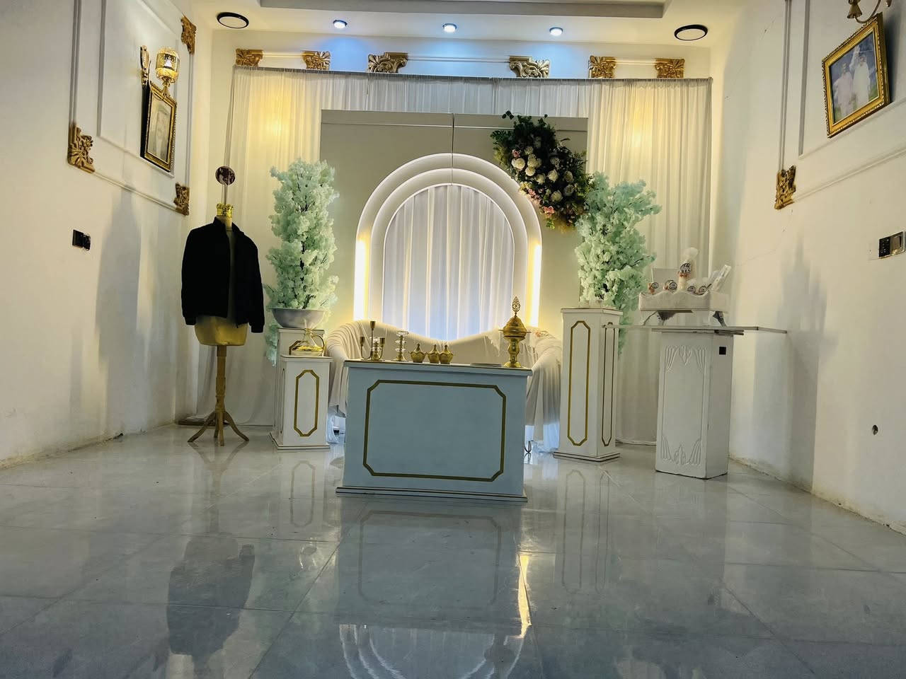 كوشات خطوبة و حنة بأسعار مناسبة
#النزاكه #والتمييز #عنواننا

موووو كوشات ضيم 😍😍😍 

خلي مناسبتك ويانا غييير ❤️🌸 
كوشة + ميز مهر  
صواني مهر وحنه ❤️

اي مديل قابل لتنفيذ باسعار مناسبة 🤝🖤
مغطس قدم وبركع
🧡💙
#تجهيزات كوشات امجد للاعراس  
مستعدين ننفذ جميع الافكار الي تحبوها 😍
للحجز و الاستفسار راسلونه 💜***********
كل هذا يوجد توصيل جميع المحافظات 
العنوان واسط الحفريه منطقه المردان❤️
