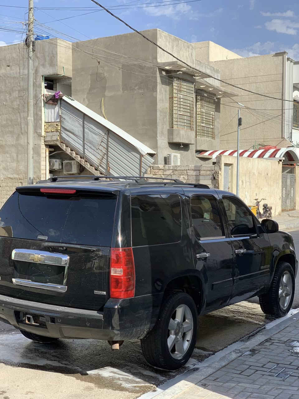 تاهو 2007 ادوات ادوات ادوات 
مكفوله من الضربه والكص والسرقه والعشاير وانتربول
صبغ كم قطعه بيها للجماليه
وارد كندي مواصفات LTZ 
داخل اسود 
فول فتحه سقف 
صندوق كهرباء 
كشنات ملكي منفصل 
وباقي مواصفات ال LTZ معروفه
مكان البصرة 
سعر ٨٩ وبيها مجال للطيبين 
تواصل ***********
