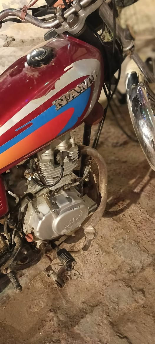 دراجة ايراني نامة اصلي شرط مديل 2020 اوراق اصلي دراجة مال بيت مو مال دلفري كلة غراضه  بلاد مامبدل بيهة شي اشاير لايت هورن كهربا كلهة شغالة لبيع سعر 900 مكاني بصرة كرمة علي شراي تواصل *********** مو شراي لاتعبني
