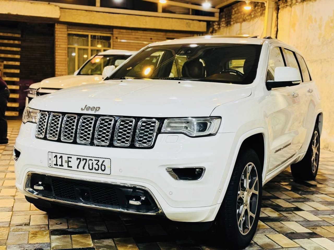 جيب اوفر لاند فول 1/1  (  ام رادار امامي 📍)
الموديل 2021  (خليجي) . وكالت هارلم السياره 
اللون: ابيض 
المحرك : V6.  3.6L . 
العداد : 64   
رقم بغداد الجديد 
مكفوله من صبغ و البارد والتبديل و الفتح و اي ضرر كفاله
 سياره بعده بوضع شركه  
سياره عله ايدي برغي ما ملعوب بيهه شرط  
سياره من النوادر جديده و حلوه استخدام قليل جدا
المواصفات فوول للخير 
*رادار امامي 
*قيادة ذاتيه 
*تحديد مسار 
*قياده ذاتيه 
*داخل قرميدي 
*سياره 3 شاشات امامي و خلفي 
* دفع رباعي 4x4 . 
* رادار جانبي مع مانع تصادم .
* تحذير الخروج عن المسار ⚠ . 
* تحذير النقطة عمياء ⚠ .
* شاشات خلفية . 3
*داخل جملي قرميدي المميز 
* نظام الاسطفاف الآلي (اوتو بارك) .
* ويل قياس 20 انج .
* سقف بانوراما . 
* شاشه كبيرة 8.4 انج . 
* نظام الخرائط (GPS) .
* نظام التعليق هوائي (جكات) . 
* ستيرن كهربائي . 
* المصابيح الأمامية زنون .
* كشافات الضباب زنون .     
* تشغيل عن بعد .
* صندوق كهربائي .
* مقصورة الركاب من الجلد الفاخر .
* حفظ وضعيات الجلوس (ميموري) . 
* المقاعد الأمامية كهربائية .
* المقاعد الأمامية تبريد وتدفئة .
* المقاعد الخلفية تدفئة .
* مشغل اقراص CD/DVD . 
* سستم صوت هارمون كوردون . 
* حساسات أمامية
* حساسات خلفية . 
* كاميرا خلفية .
* تدفئة ستيرن . 
* بخاخ ماء على المصابيح الامامي.
* المرايا الجانبية قابلة للطي .
* مرايا متحسسه للضوء العالي . 
* مانع تصادم خلفي .
* مقود السائق من الخشب . 
* بلوتوث تلفون . 
* محدد سرعة . 
* نظام التشغيل والاطفاء الاوتوماتيكي ( Auto Start System ) .
* نظام بريك اوتماتيكي ( Auto Break System ) .

السعر 360 ورقه 💲

***********

مكان السيارة النجف الاشرف
