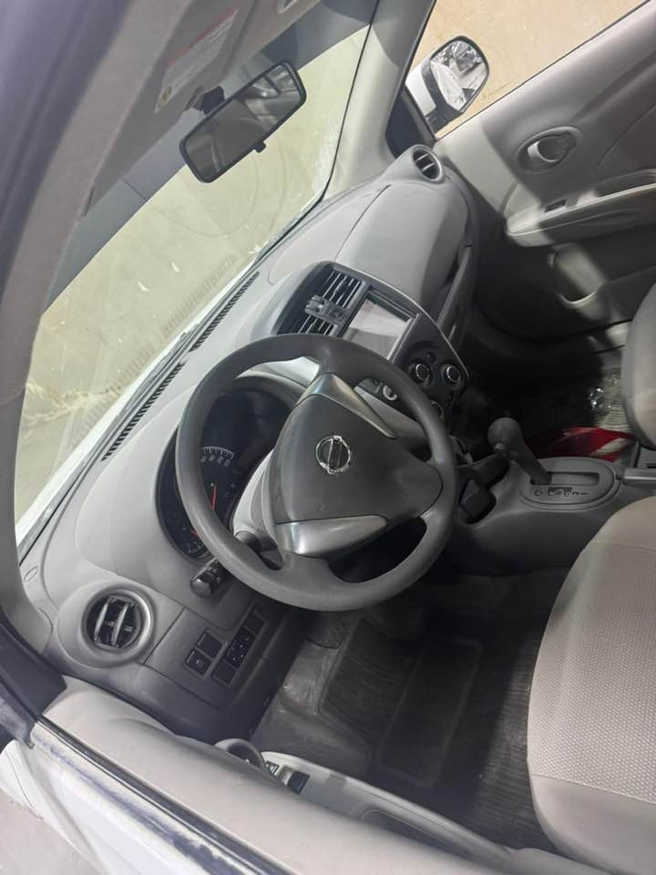 نيسان صني موديل 24 مصلح واصل بصره 77 بلاكمرك 
تواصل وتساب ***********
