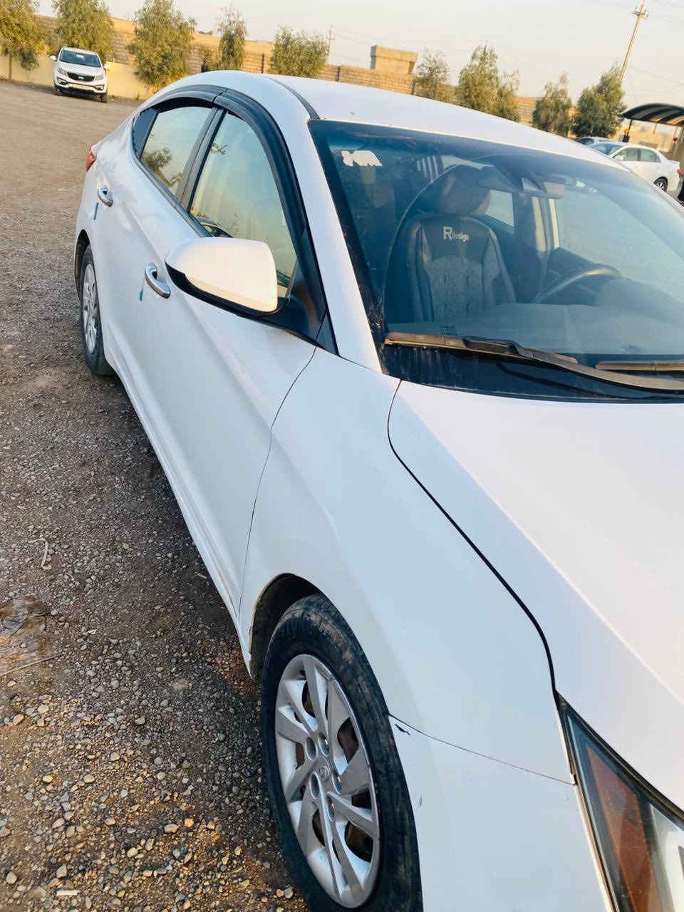 السلام عليكم مكلف بالنشر
النترا موديل 2020 اللون ابيض وارد امريكي نص فول شاشة كاميرا تحكم ستيرن 
رقم اربيل هزة وسنوية كاملات
محرك 2000 دوش بشرط لامفتوح ولا تبخير
كير At بشرط لامفتوح ولا بي مشكلة
ماشية 100 ميل 
ضررها السياره اربع قطع جاملقات امامية وحافة البونيد وشويه بالباب وبيها ملاحظات بسيطة بعد 
سيارة نظيفه ومرتبة والسونار وصور الضرر موجود 
للبيع فقط ونقد رايدها ب 125 $ وبيها مجال بسيط
للاستفسار الاتصال 

***********
