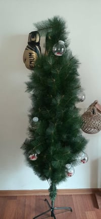 شجرة كريسماس • ١٧٠سم • ما مستعملة