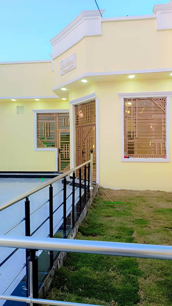 #أسعد الله اوقاتكم بكل خير🪬
⚜️مــكـتـب الكاظم (؏) ⚜️ #حجز_موعدك_الآن_لرؤية_العقار
اذا كنت تبحث عن دار مميزه وجميله للبيع يتوفر لدينا ذلك بتصاميم و خرائط  حديثه 📊
📳***********📳‏‪ابو مهدي 
عــلمن البناء حديث👍
#دار ســكـن للـــبيع  
#نوع البناء طابوق🧱درجه اوله👍
#نوع العقار طابو زراعي اصولي📝
#الـــمساحه   300مـــتر✅ت
#يــحتــوي دار  عـــــل⭕⏬
#ســـتقبال
#صـــالــــه 🚴
#غـــرف مـــنام عدد 3 🛌 
#مـــــــطبخ🚰 
#صـــــــحيات داخليه وخارجيه كــــراج 

#العنوان البصره ابي الخصيب حي العسكري قرب المحكمه  يتوفر كافة الخدمات
#الـــسعر 130💸مــليـون وبــي مــجال بــــــسيط🔰
#للإستفسار اكثر ع رقم واتس أو نتصال✅

📳***********📳ابو مهدي 

#نـــستقــبل عروضكم فــي كل الأوقات
