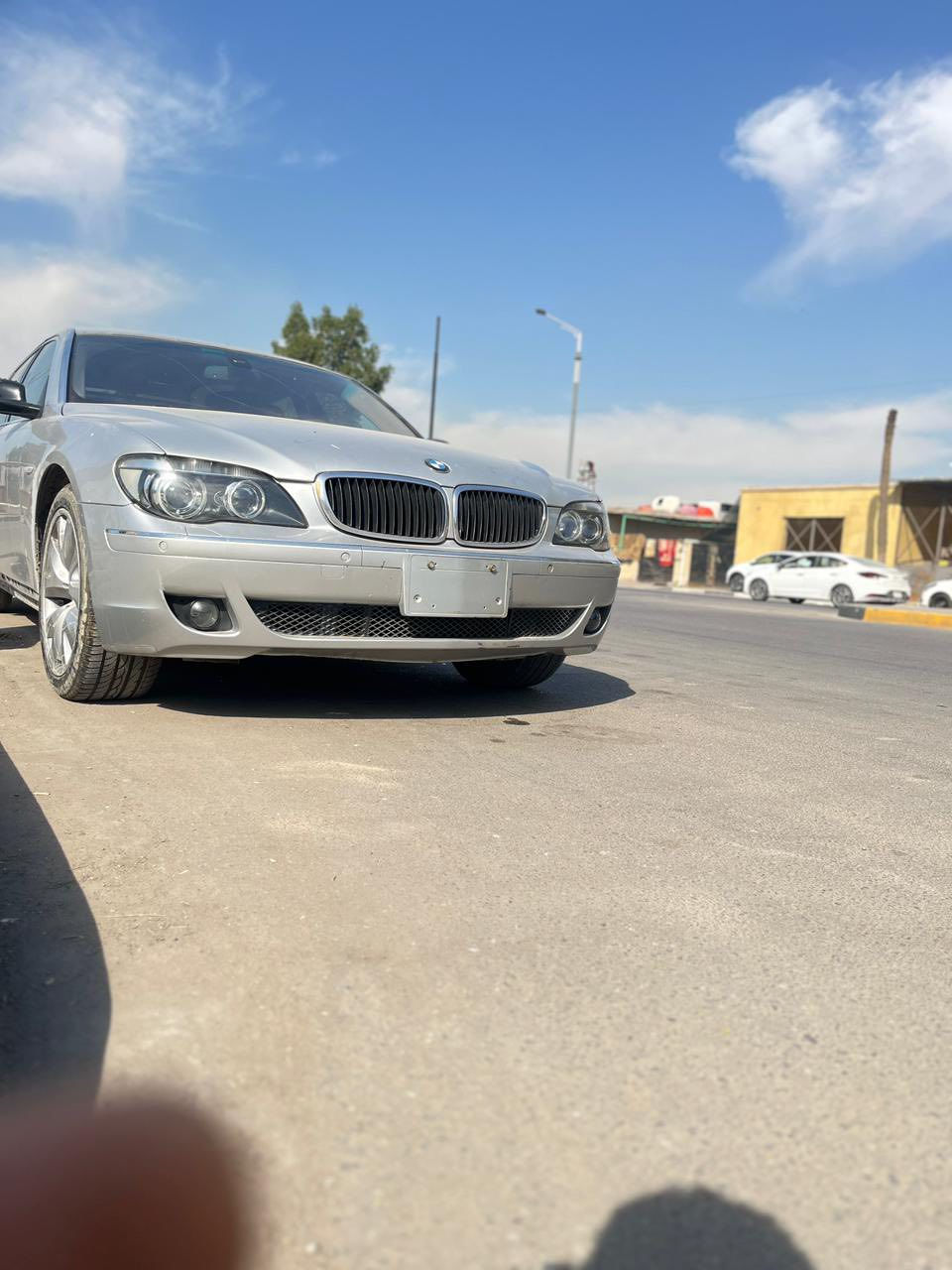 السلام عليكم
Bmw e66 740 2007

للبيع فقط

رقم بصره الجديد ب اسمي 

السياره (نقل وشرط شغل درجه اولى)

كير مكينه جدد صارلهن شهر اقل

حداده امامي خلفي جديد

منظومة تبريد وتدفئة جديد

غرفه من الدشبول لدشبول جديده

تخم ويل وتاير جديد

سلايت جديد

منظومه ماء جديده 

مكاني البصرة 

السعر 90 وبيها مجال

+964 771 756 0063
