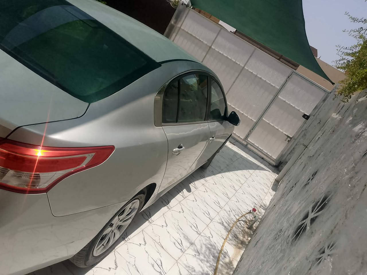 السلام عليكم للبيع او المراوس رينو سافران رقم اربيل الجديد موديل 2015 مكفوله من الضربه والصبغ بيه فقط جراد قماره وبنيد مكينه وكير وحداديه خير من الله العنوان الديوانيه/ قظاء الشاميه للستفسار ***********/
***********
