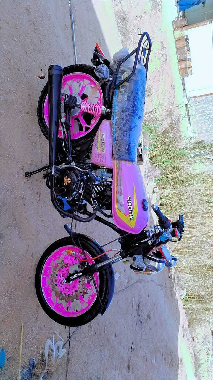 يا الله سلام عليكم دراجه للبيع سيفانه موديل 25 طالعه ب٢٦ مكفوله كفاله عامه بعده  جديده زيرو شرط أنضف من الصوره شرط كهربائيات بصمه كله شغاله محرك ٢٠٠ سونك الاصلي دراجه بعده على وضع الشركه السعر ٨٠٠ وبيه مجال للشراي اتصل وبيك خير وتدلل ***********
