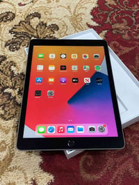 ايباد 7 • نضيف • كارتونه شاحن