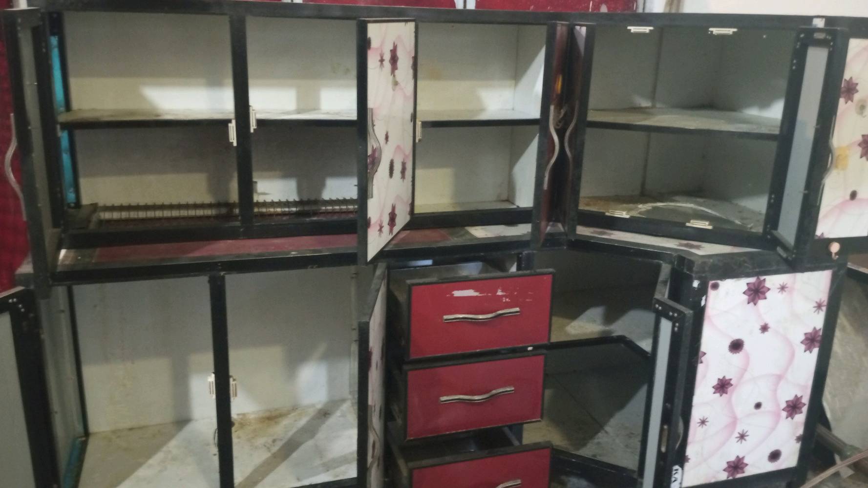 كاونتر زاويه الطول 3.5 متر مع سنك للتفاصيل رقم بي واتساب ***********