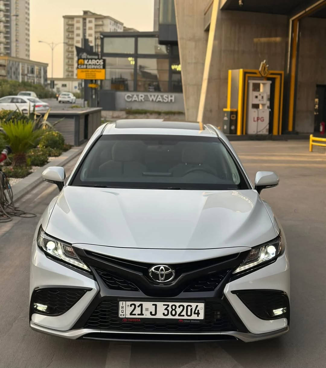 سلام عليكم كامري SE خليجي قطعه نادره وقليله جدافول فول مواصفات اعلى فئه
شكلها تختلف عن باقي الكامريات
بيها ضمان شركه ماشيه 66 الف سيرفس كامل من الشركه بصمه سلايد كشنان كهرباء شحن واير ليس ترحيب كامري بلدوسات برده كهربائيه بلادي كير عل ستيرن رياضي بريك بصمه ٣ وضعيات قياده لدات امامي وخلفي وبجم زينون بلادي وبلاجكتور ليد مري شفط GPS
سياره كولش حلوه وجديده بحالة الوكاله مكفوله من الصبغ والتبديل حتى الدعاميات كير ومحرك بشرط سبير منازل غراض شركه وياها ارقام سنويه جديده راسن احولك عنوان بغداد للاتصال : ***********
